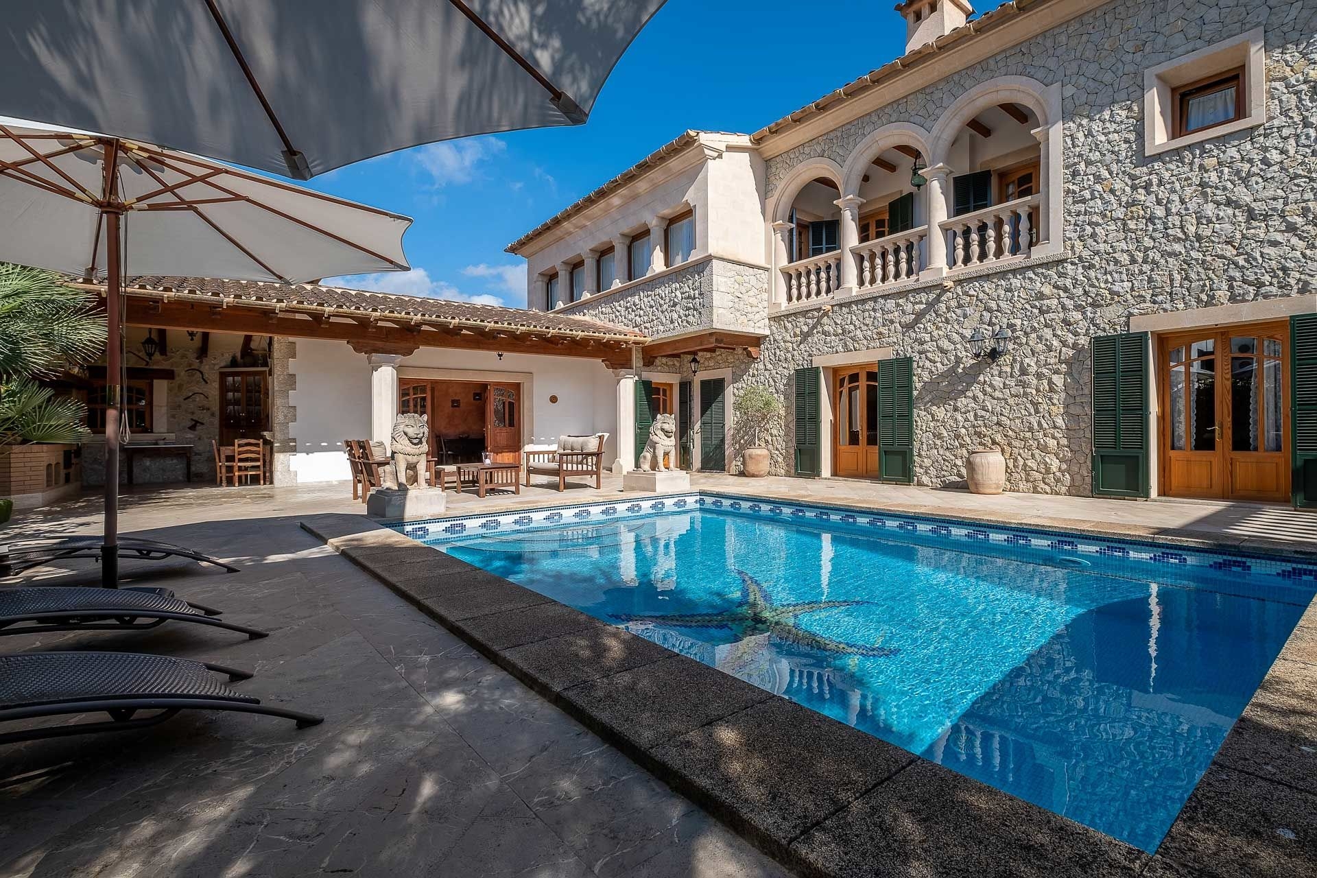 Impresionante villa con encanto en el corazón de Es Capdellà