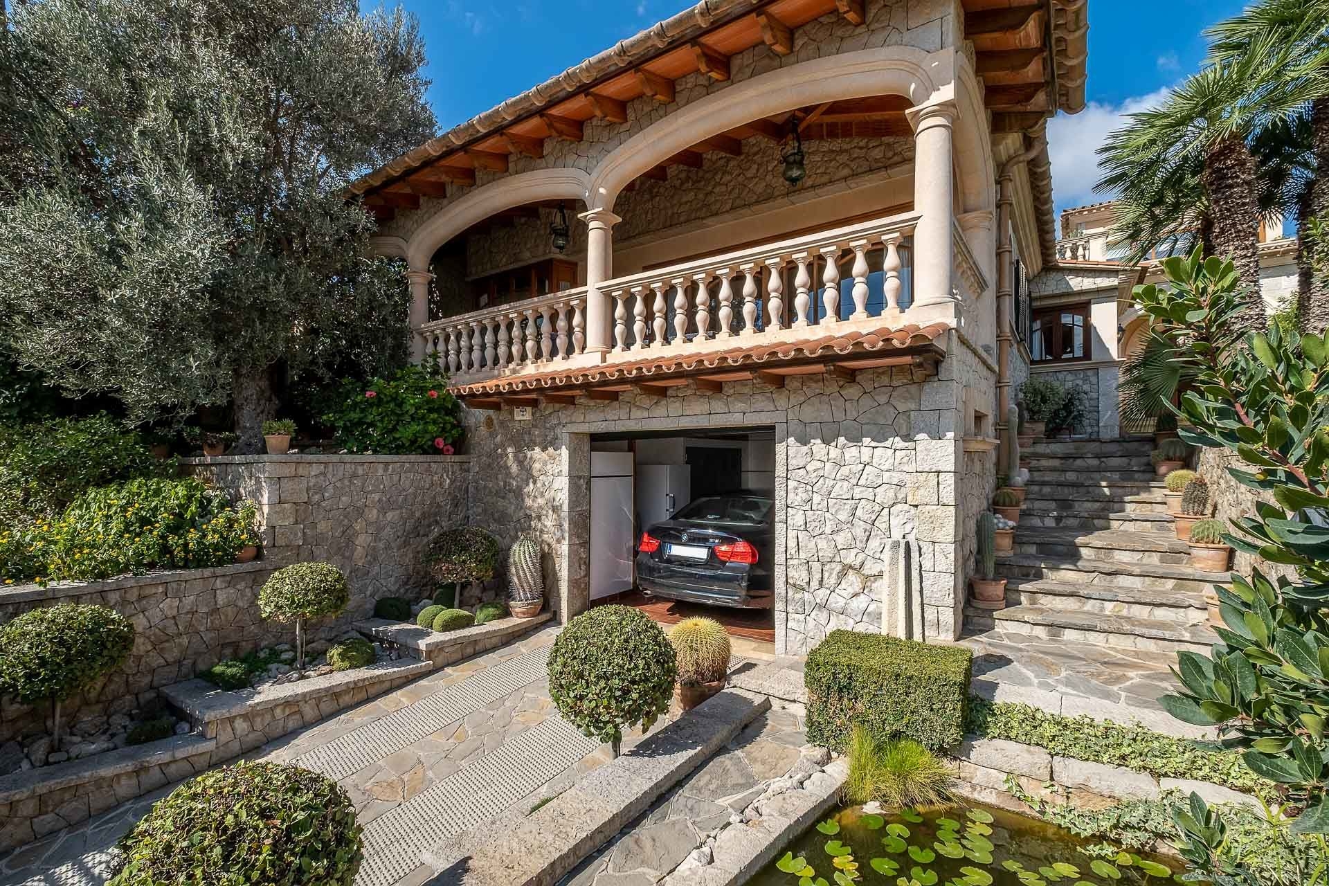 Garage und Veranda