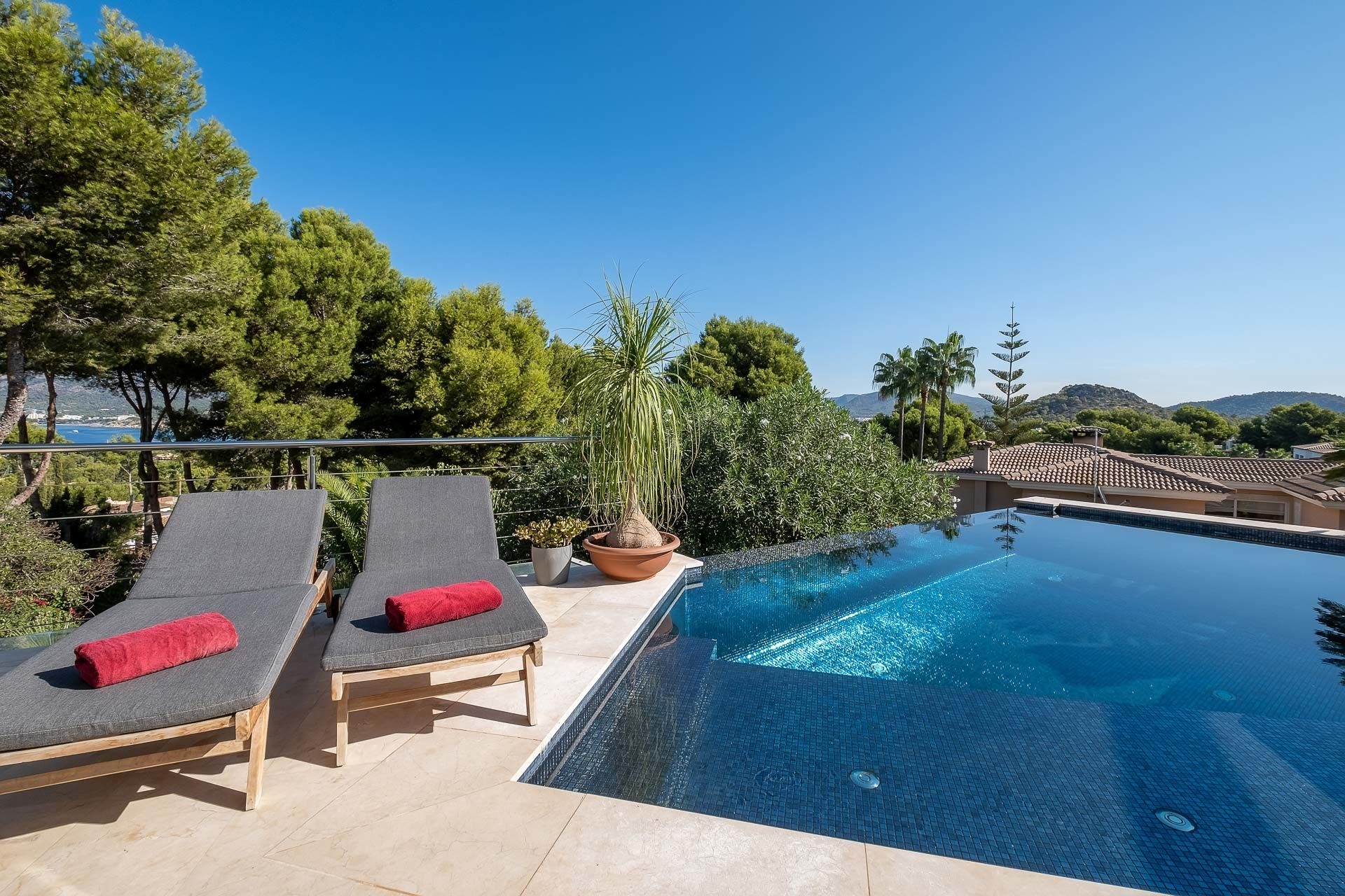 Modern luxury villa in a quiet location in Nova Santa Ponsa
