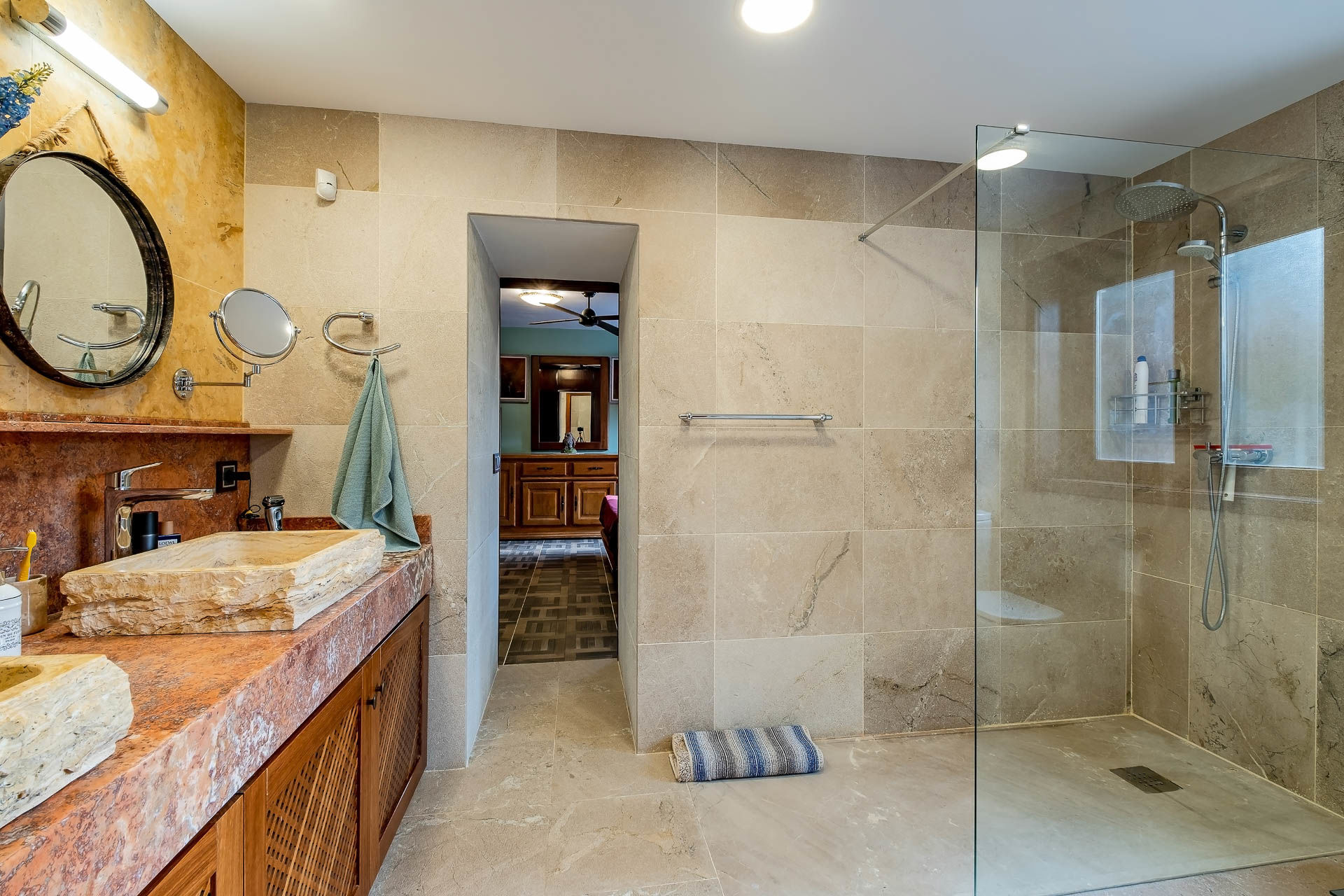 Badezimmer 1