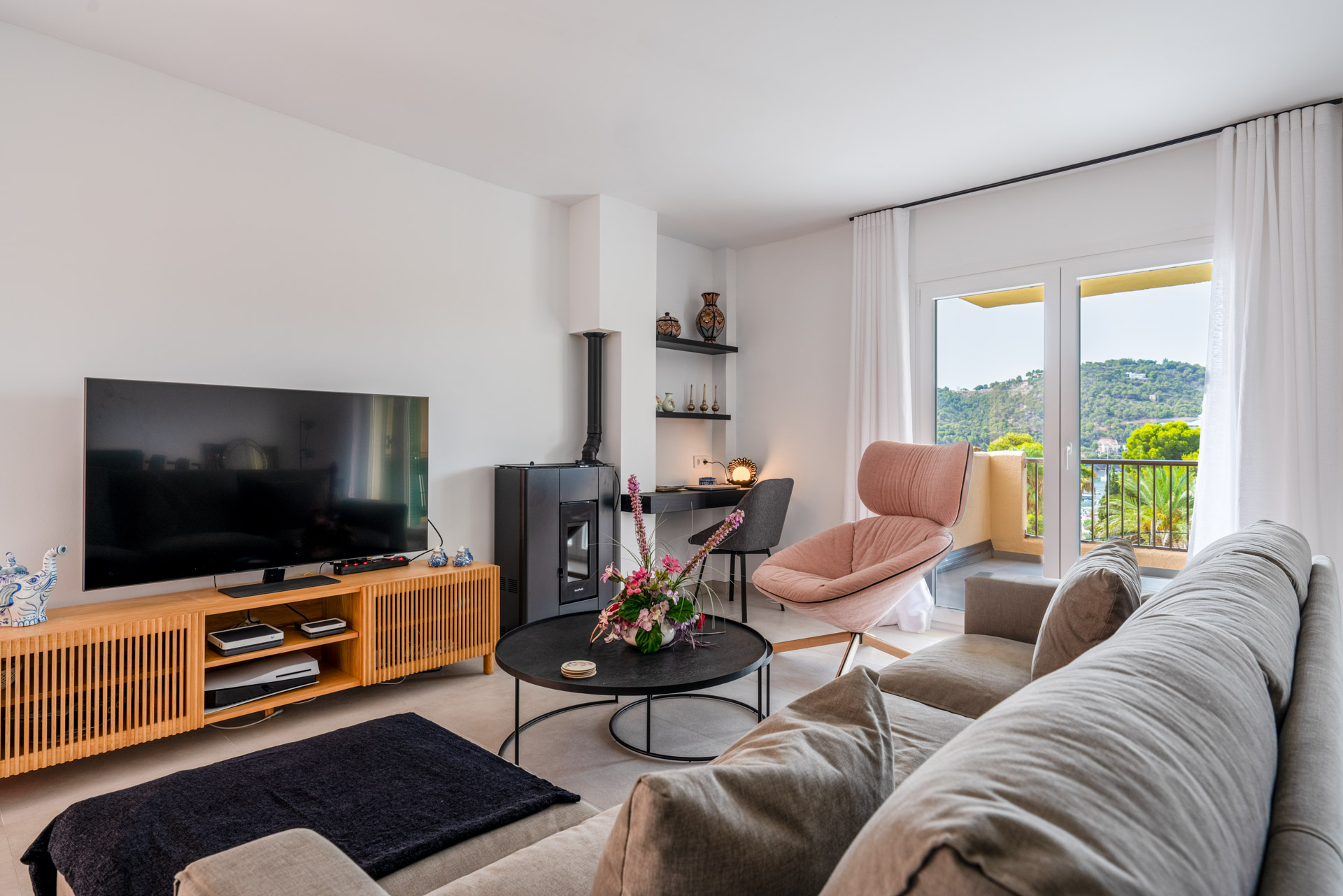 Apartamento completamente reformado a poca distancia del puerto de Andratx