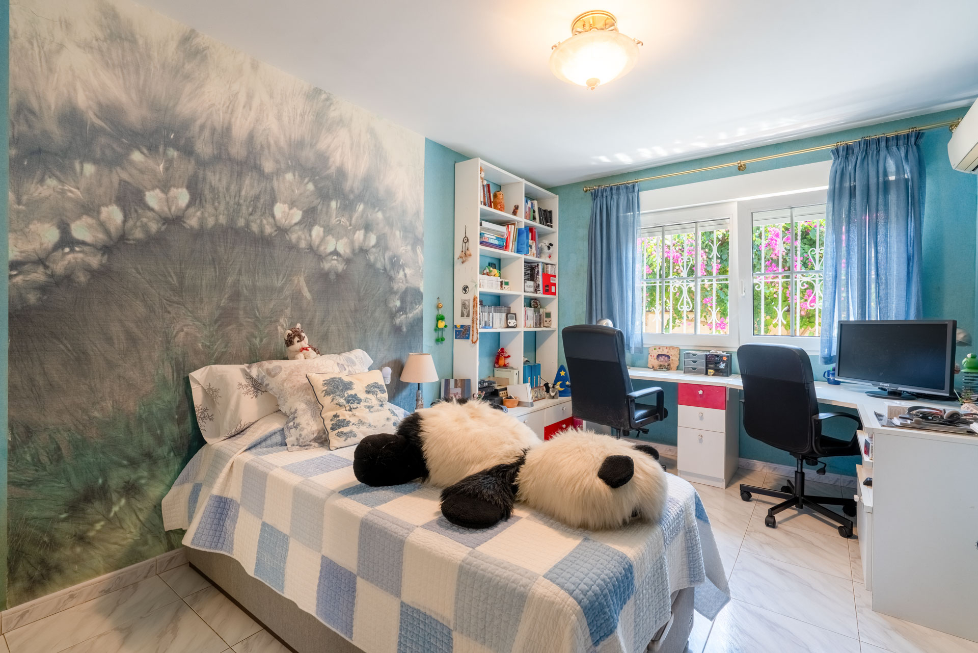 Schlafzimmer 4