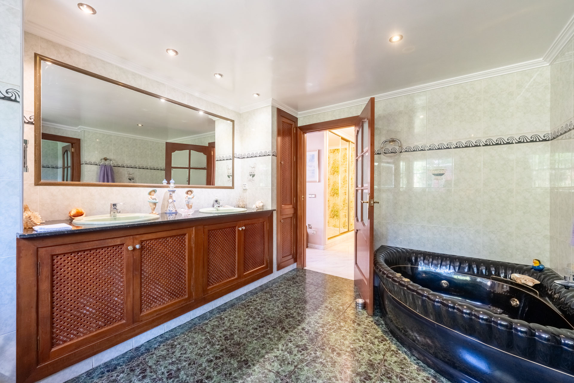 Badezimmer 2