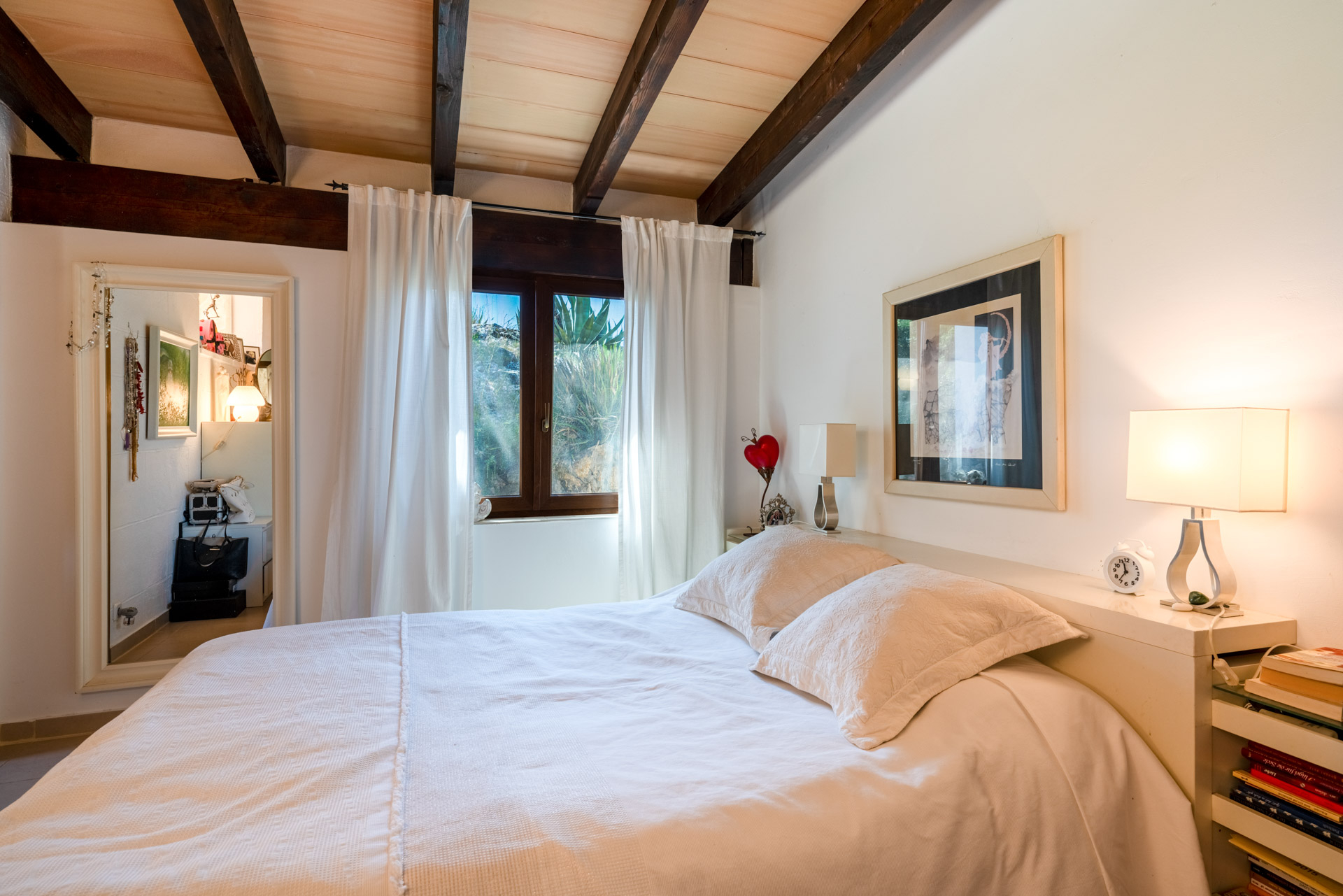 Schlafzimmer 1