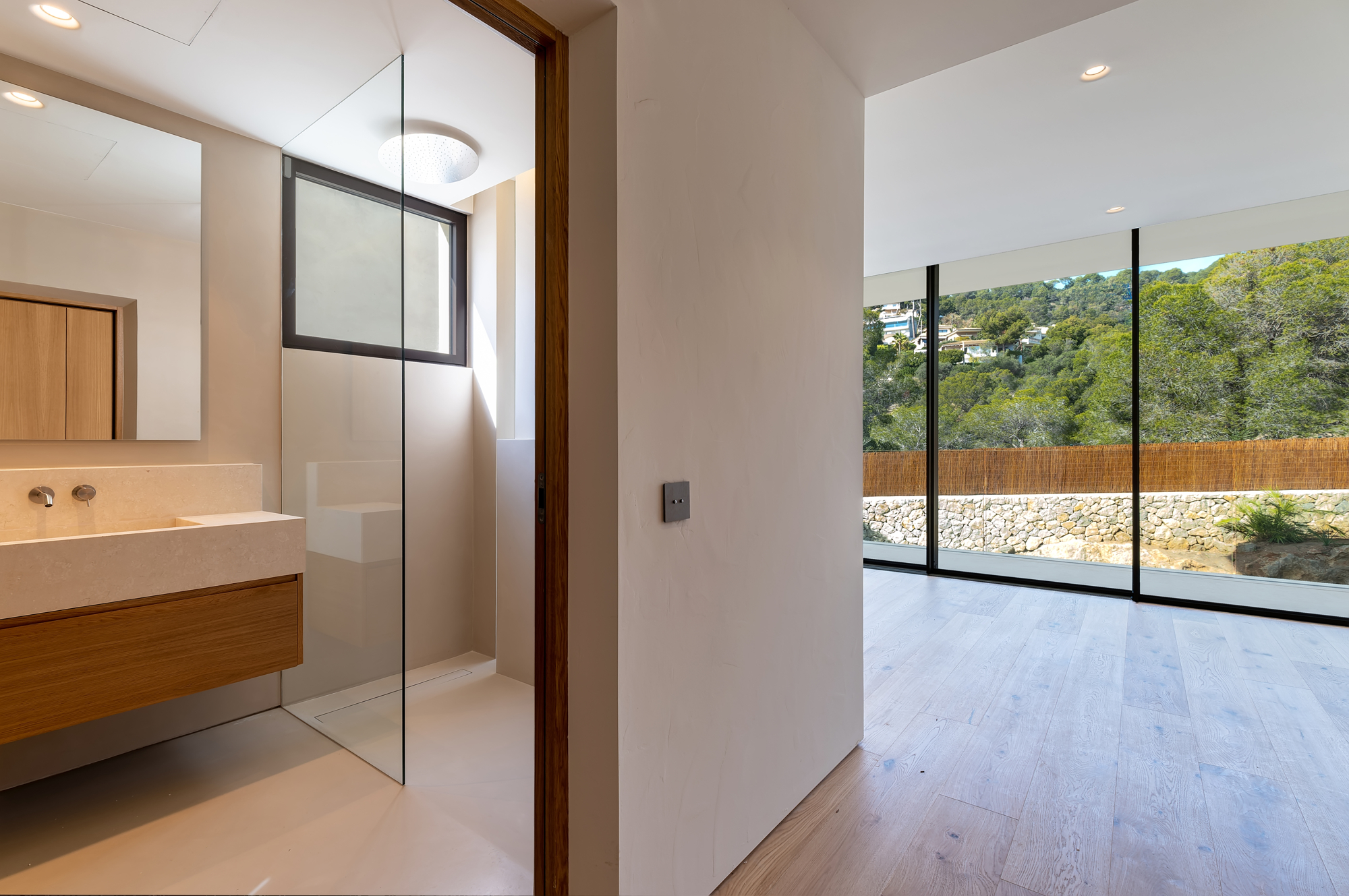 Schlafzimmer und Badezimmer 2