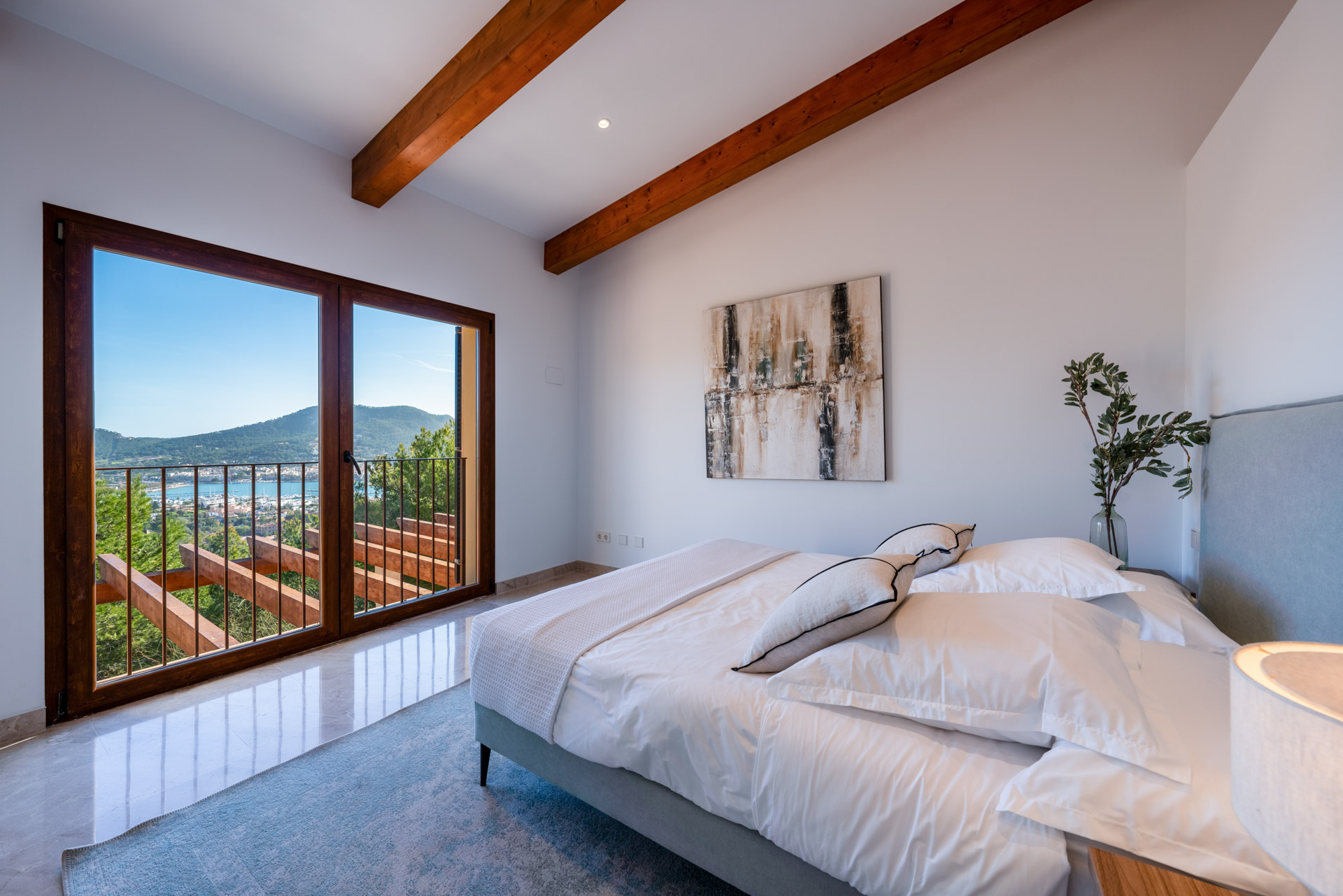 Schlafzimmer 4