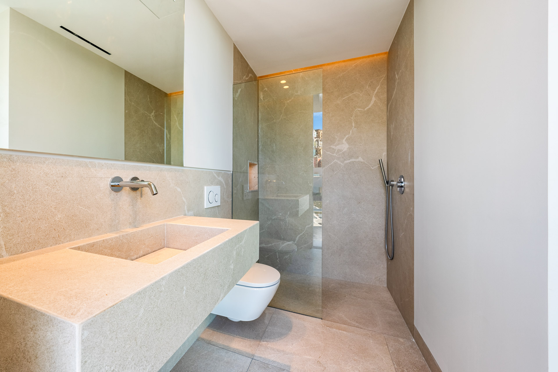 Badezimmer 2