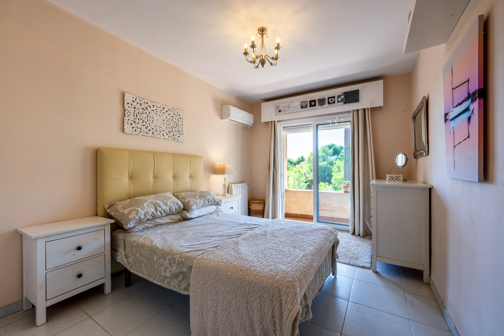 Schlafzimmer 2