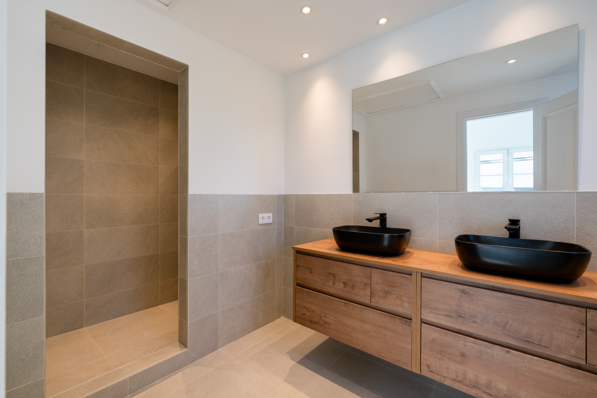 Badezimmer 1