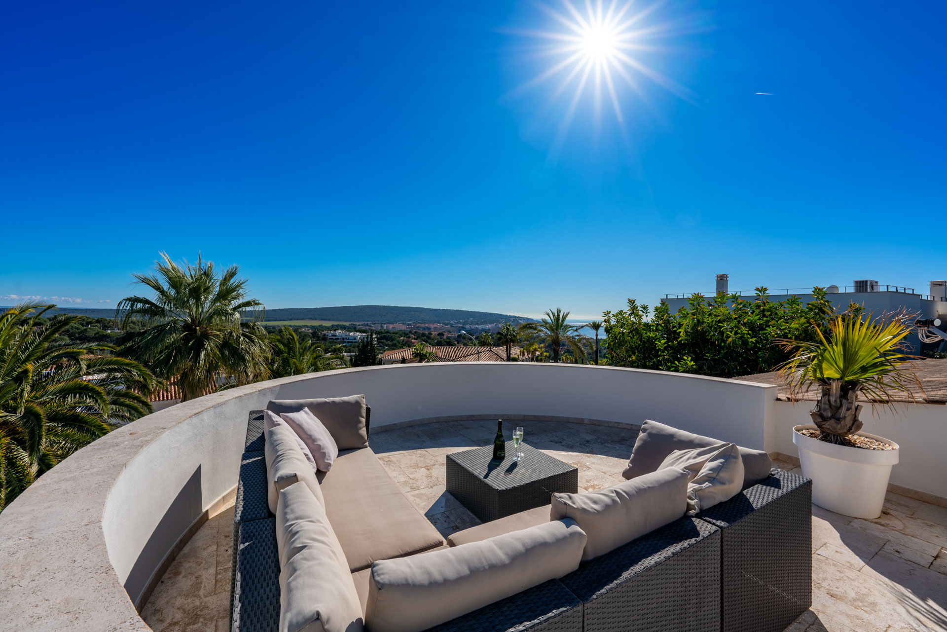 Dachterrasse mit Meerblick