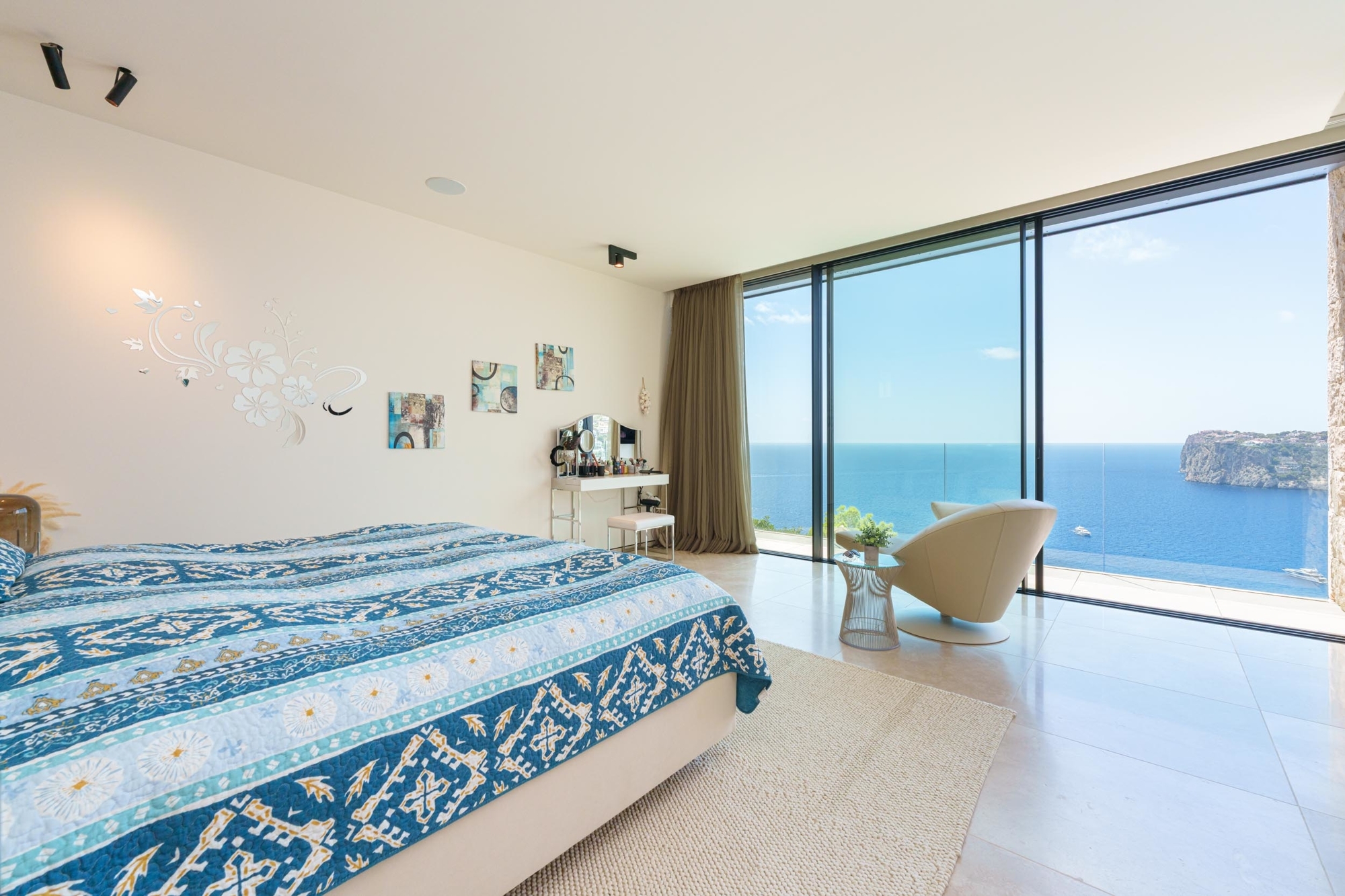 Schlafzimmer 2
