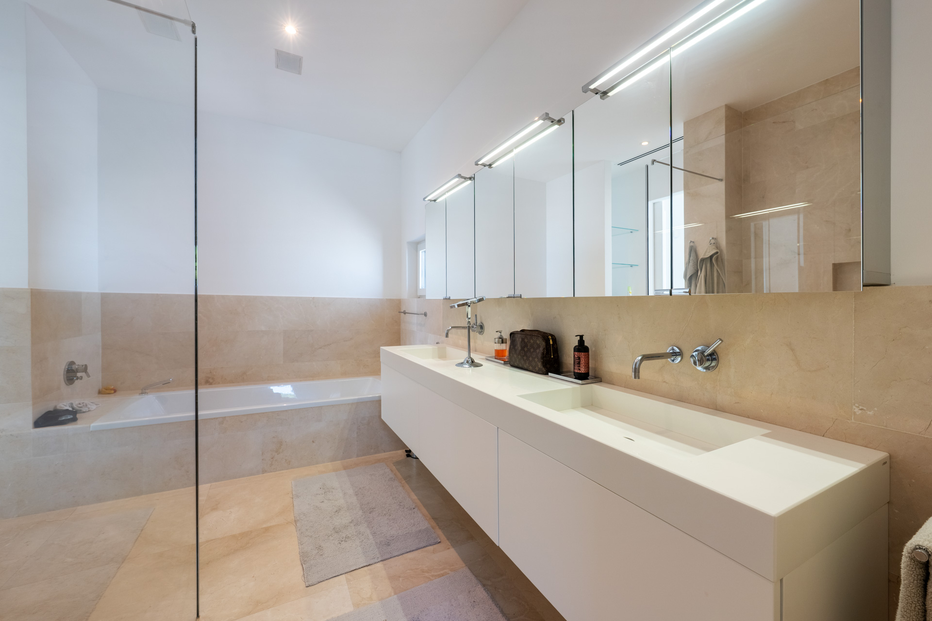 Badezimmer 1