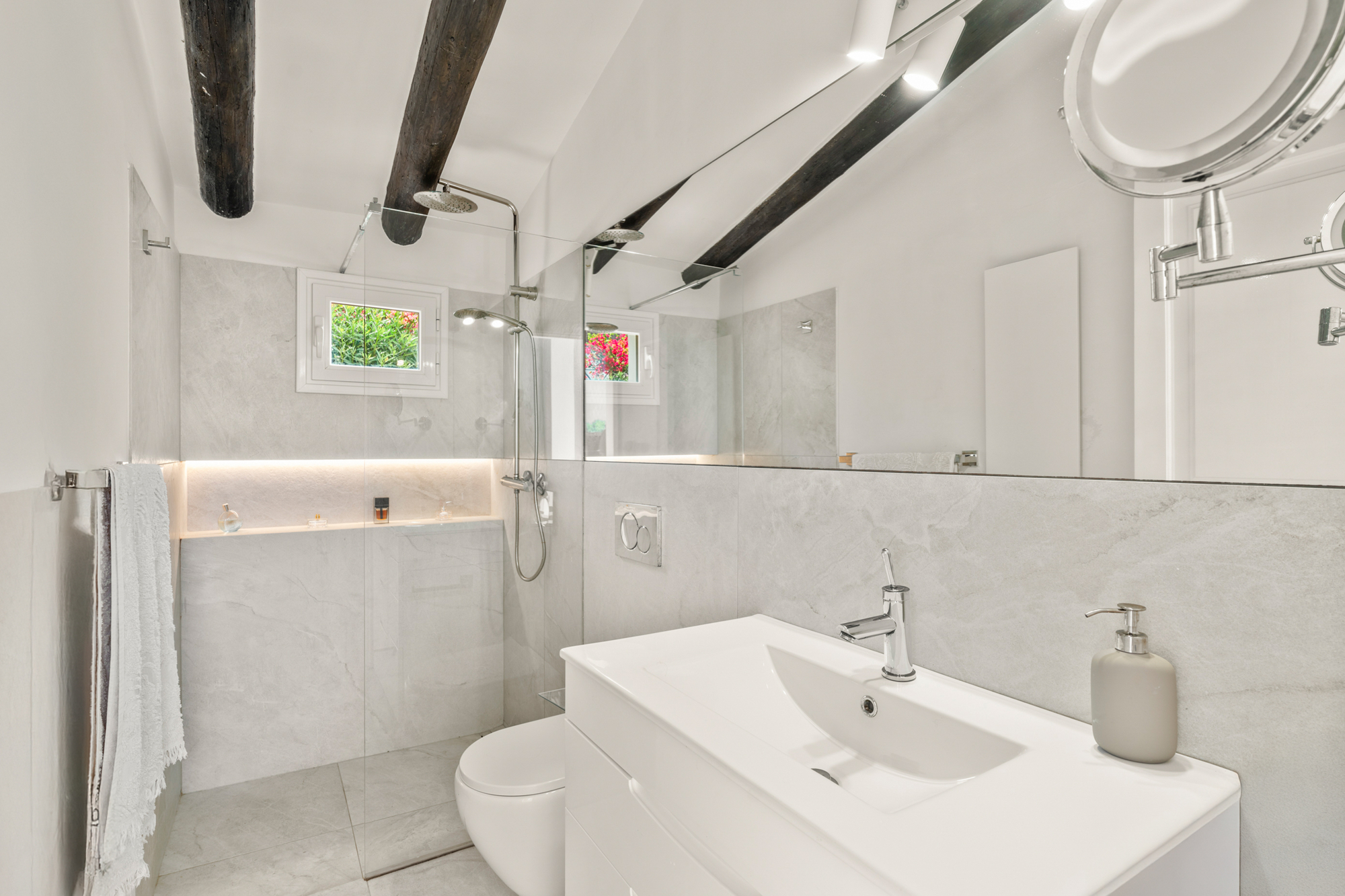 Badezimmer 1