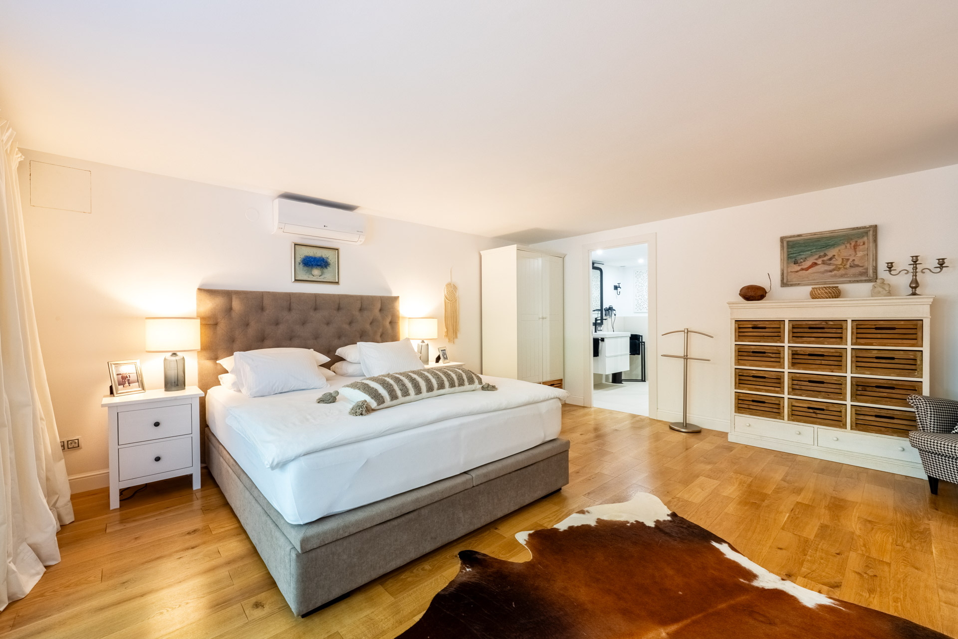 Schlafzimmer 4