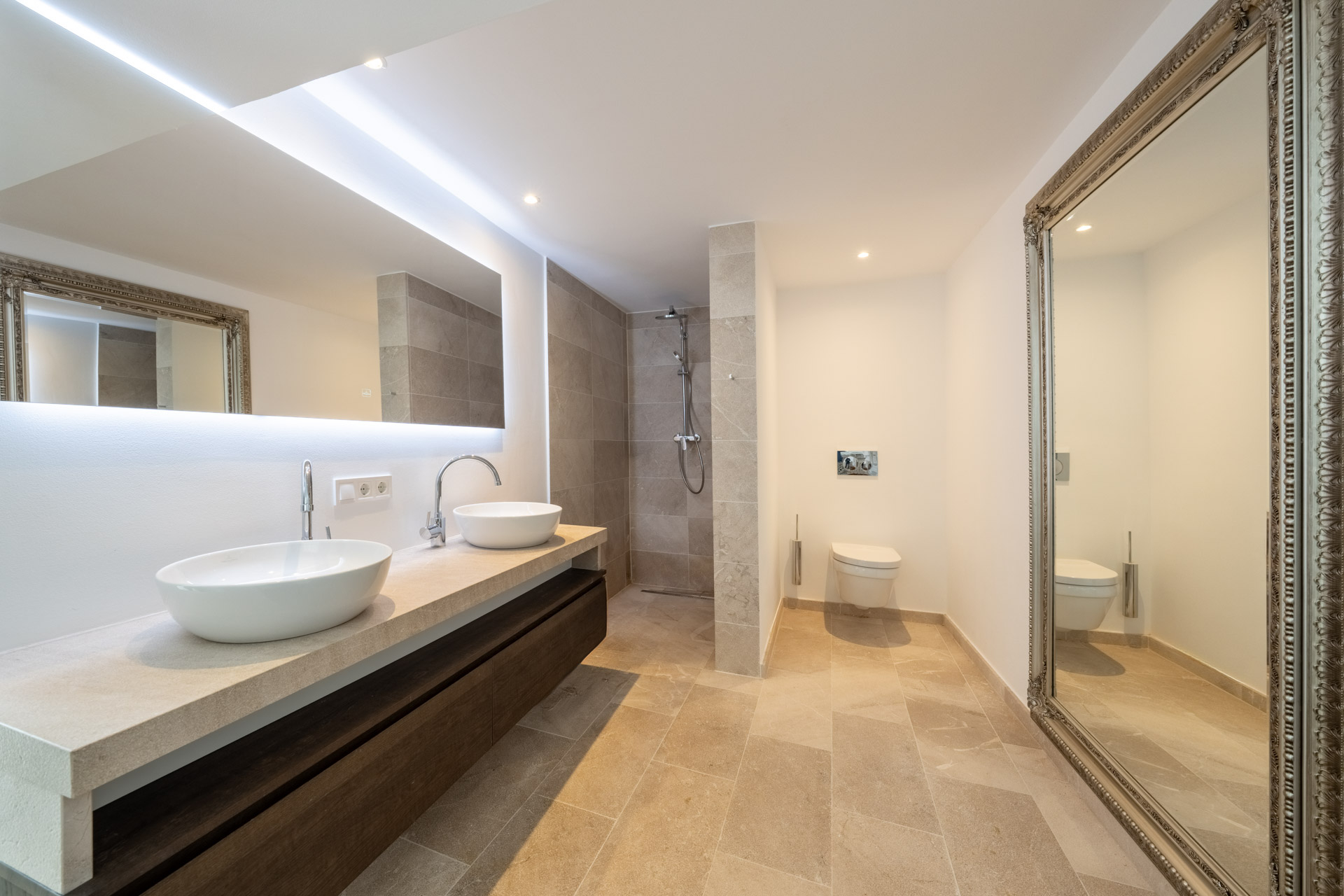 Badezimmer 1