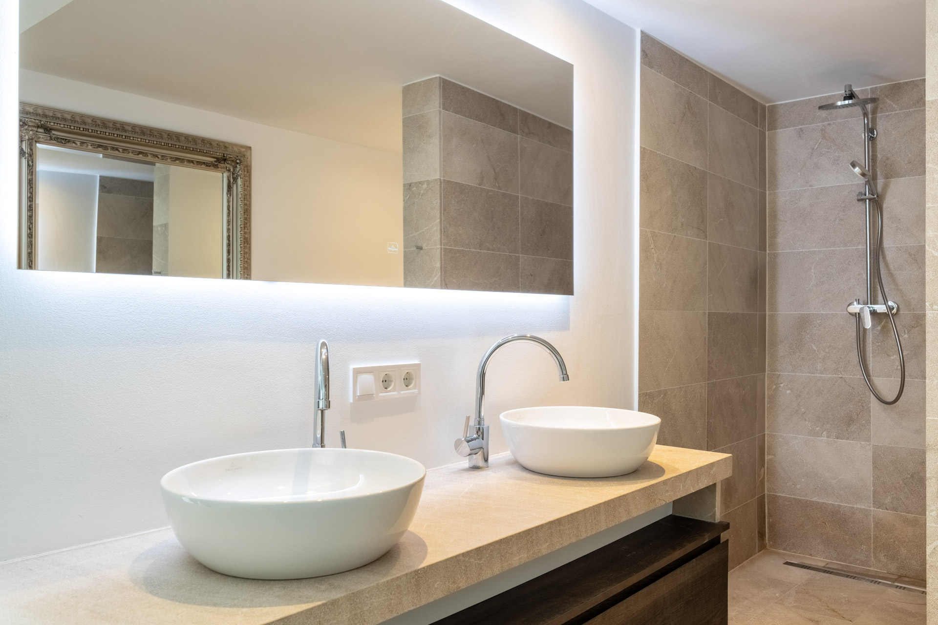 Badezimmer 1