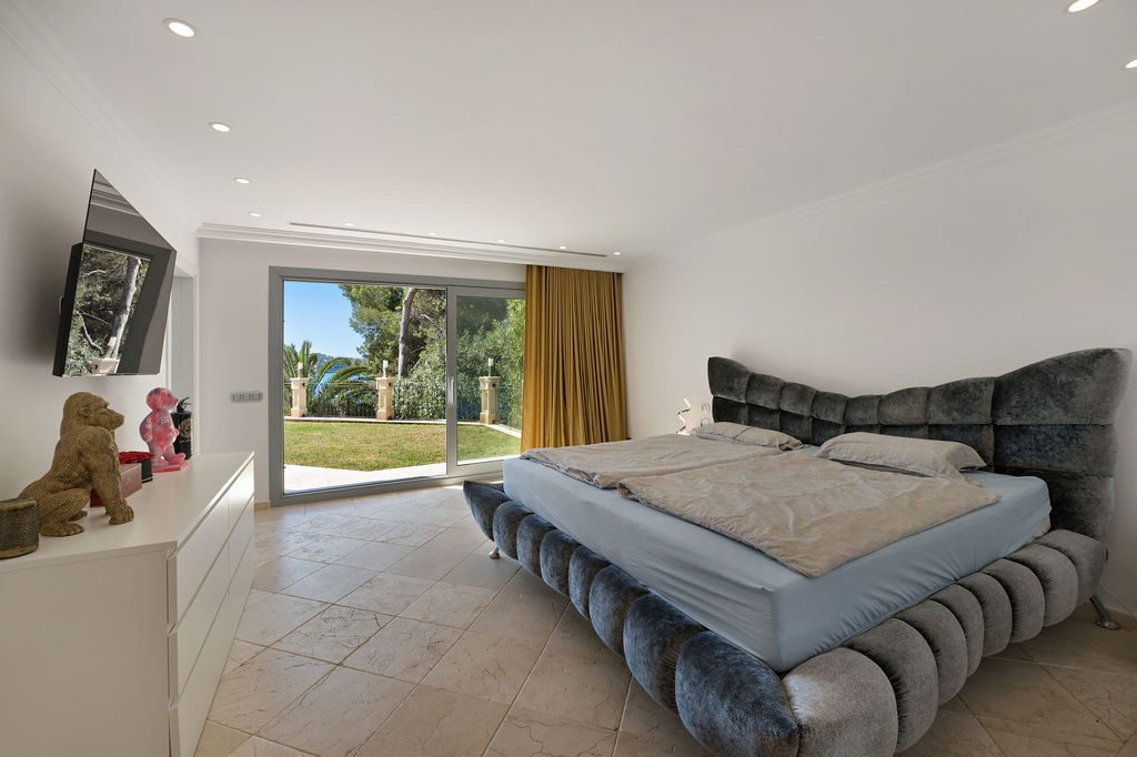 Schlafzimmer 2