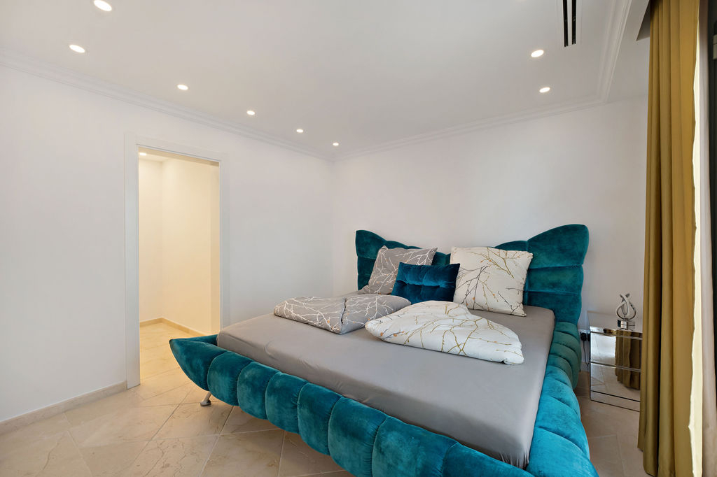 Schlafzimmer 4