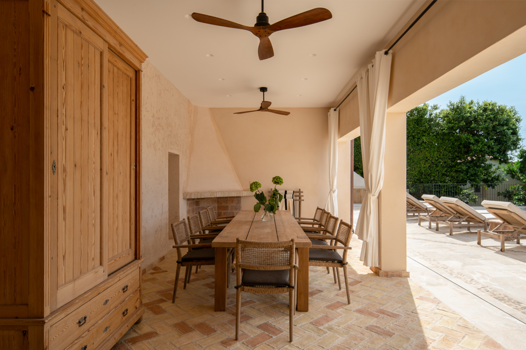 Terrasse mit Essbereich