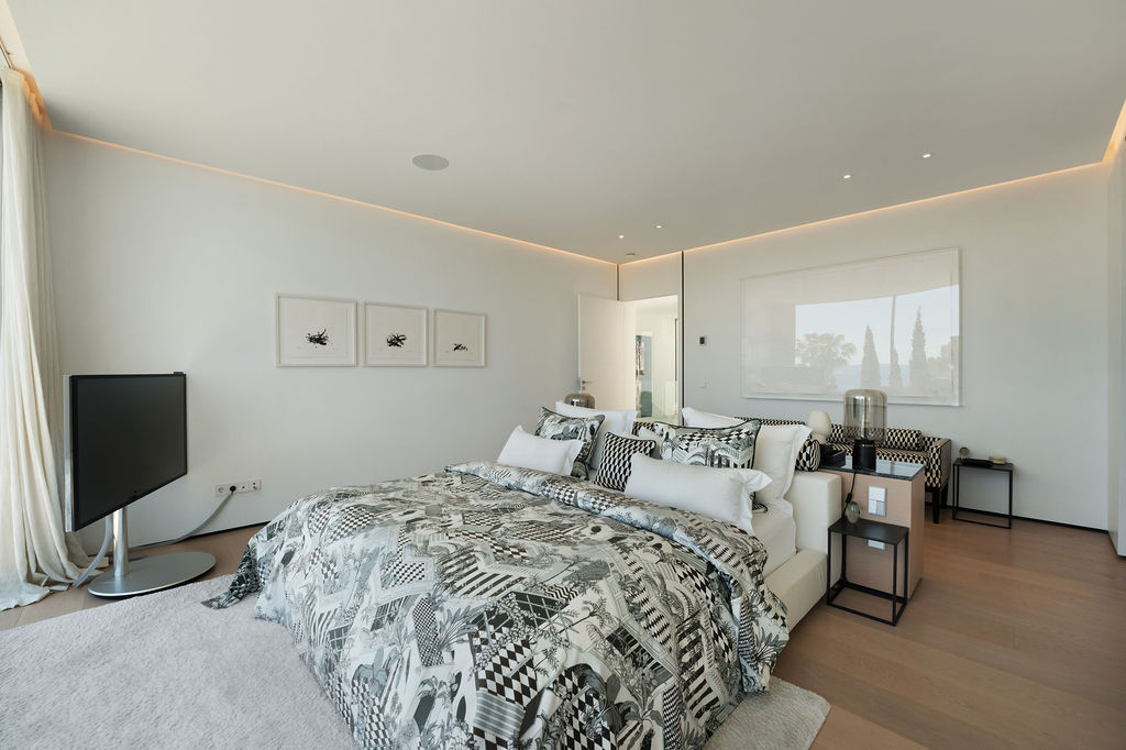Schlafzimmer 1