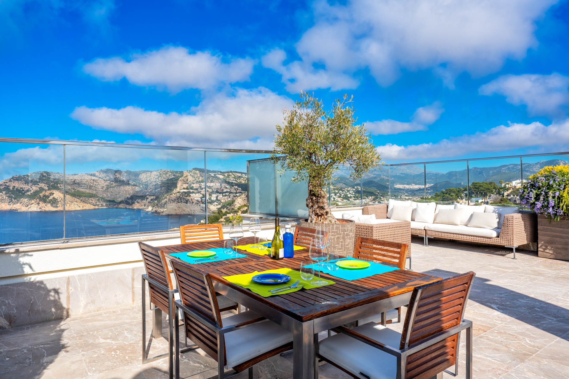 Dachterrasse mit Essbereich