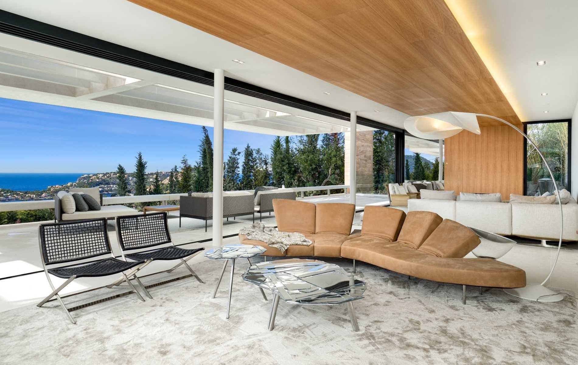 Wohnzimmer mit Blick auf den Hafen