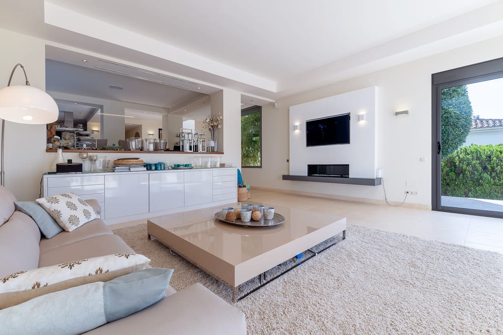 Südwest ausgerichtete Meerblickvilla in Costa d' en Blanes