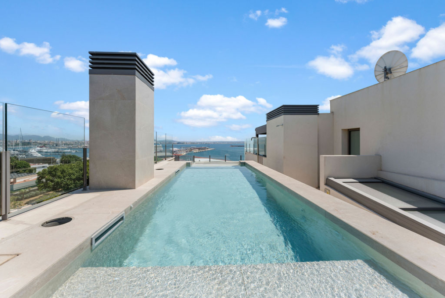 Spektakuläres Duplex-Penthouse mit Panoramablick über Palmas Hafen, Kathedrale, Meer und Berge - Dachterrasse mit Pool (15496)