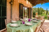 Terrasse mit Essbereich