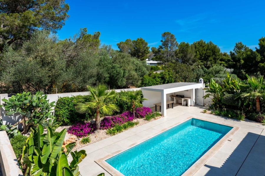 Moderne Villa mit separatem Gästebereich in ruhiger Lage - Pool und Aussenküche (5467)
