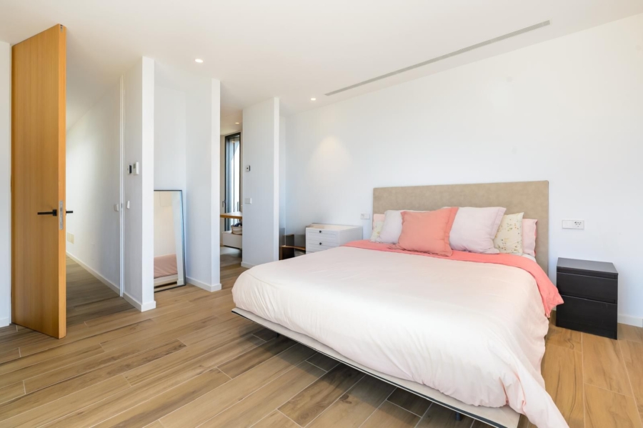 Moderne Villa in exklusiver Villenurbanisation in Portals Nous - Schlafzimmer 1 (6123)
