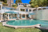 Villa mit Pool und Garten