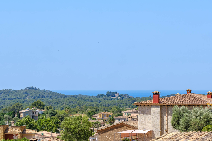 Villa mit Panoramablick und Ferienvermietungslizenz - Weitblick von der Terrasse (3971)