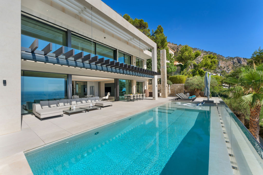 Einzigartige Luxusvilla mit Königsblick - Pool (14082)