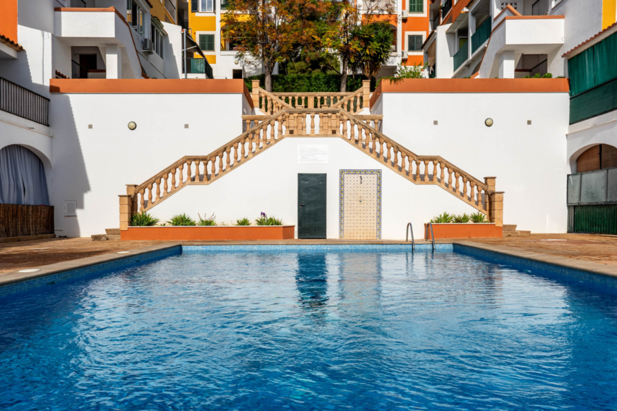Hochwertig kernsaniertes Appartement in Santa Ponsa – fußläufig zum Strand - Gemeinschaftspool (6615)