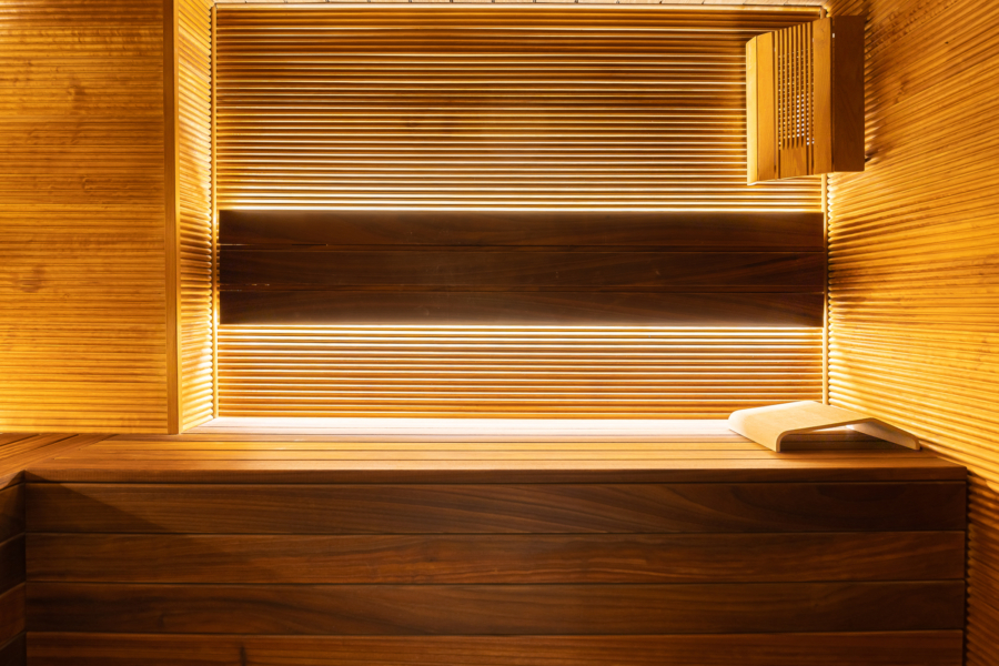 Exklusives Villenensemble mit zwei Pools, Garten und Teilmeerblick - Sauna (6077)