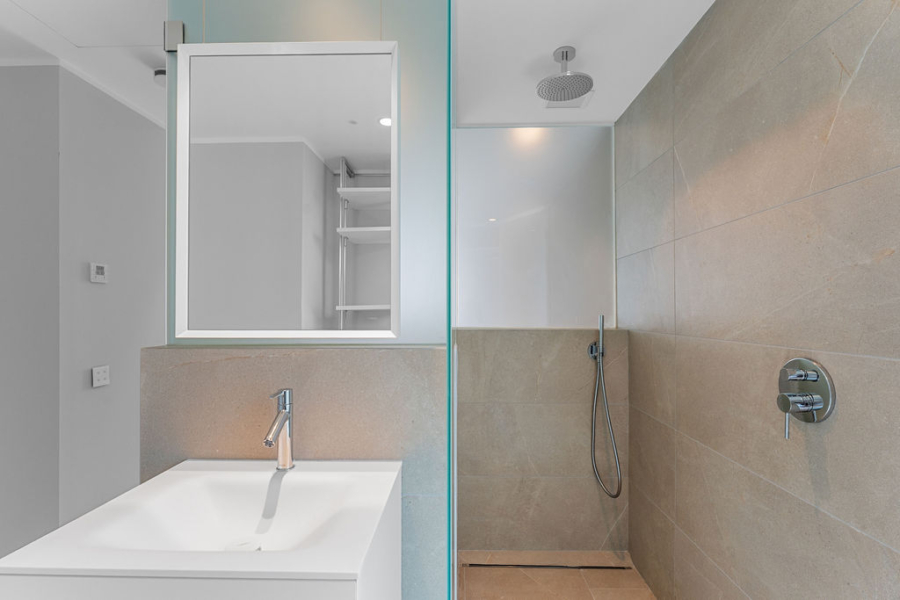 Exklusive Neubauappartements in Palmas Hafennähe ab 2.100.000 € - Badezimmer 2 (15534)