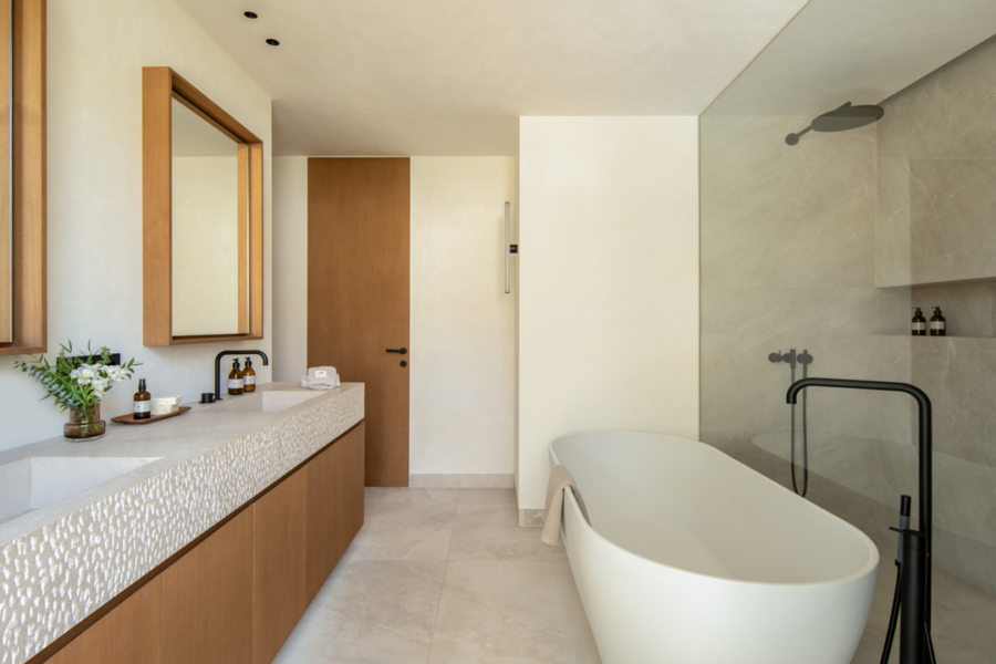 Neubauvilla im mediterranen Stil mit Meerblick - Badezimmer 1 (13028)