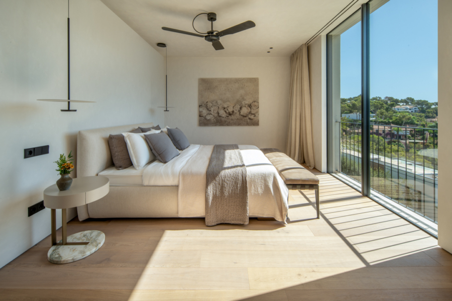 Neubauvilla im mediterranen Stil mit Meerblick - Schlafzimmer 1 (13026)