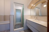 Badezimmer 1