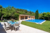 Terrasse, Pool und Garten