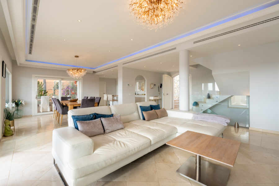Charmante Villa im modern mediterranen Stil mit fantastischem Meerblick - Wohnbereich (5959)