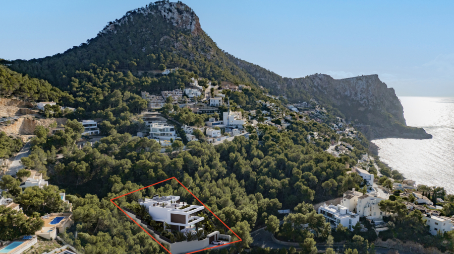 Baugrundstück in attraktiver Lage mit Teilmeerblick in der Cala Llamp - Luftaufnahme (5319)