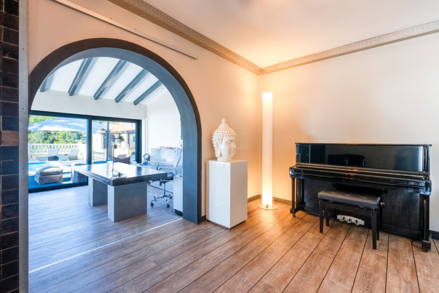 Charmante Meerblickvilla mit Pool und Garten - Detailfoto (6043)