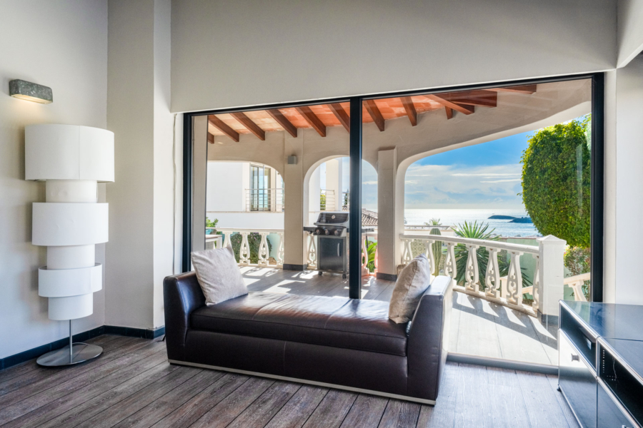 Charmante Meerblickvilla mit Pool und Garten - Büro oder Essbereich mit Zugang zur Terrasse (6044)