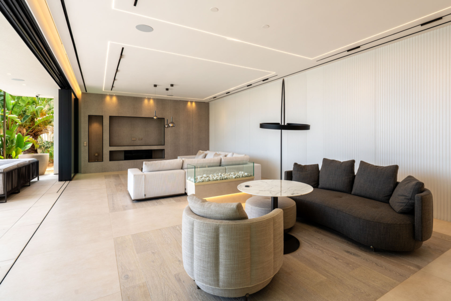 Luxuriöse Designervilla mit grandiosem Meerblick - Wohnbereich (4221)